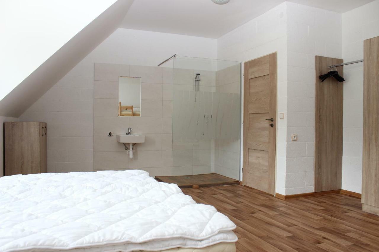 Apartmany Лоучна-над-Десноу Екстер'єр фото